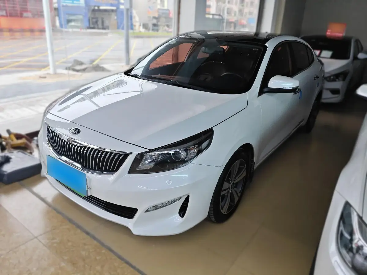 2017 Kia Cachet 1.8L 143HP L4 6AT