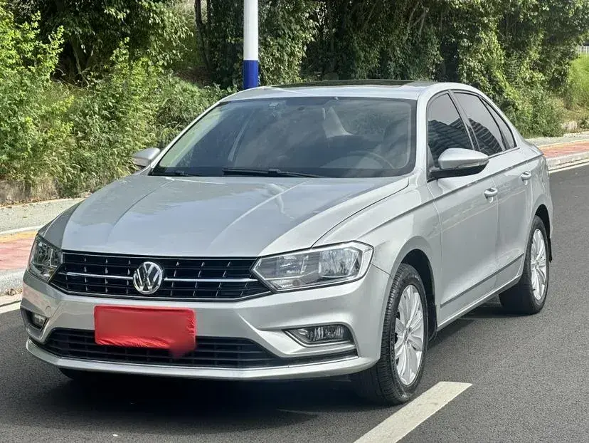 2015 Audi TT 2.0T 230HP L4 6DCT