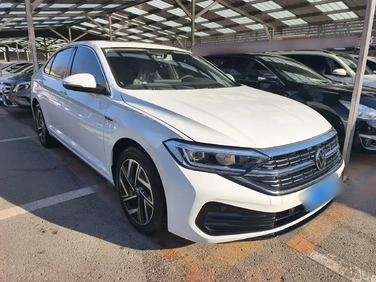 2023 Volkswagen Sagitar 1.4T 150HP L4 7DCT