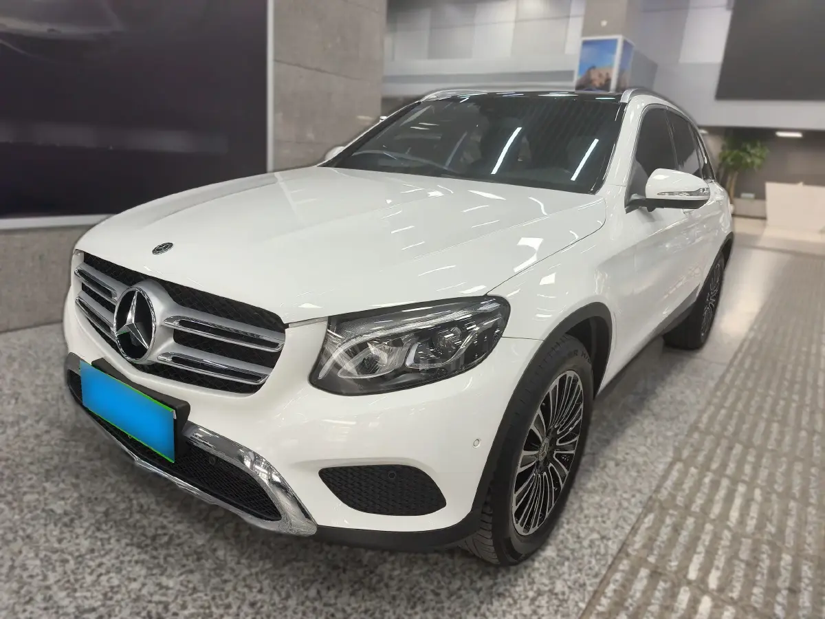2018 Mercedes-Benz GLC Class 2.0T 184HP L4 9AT