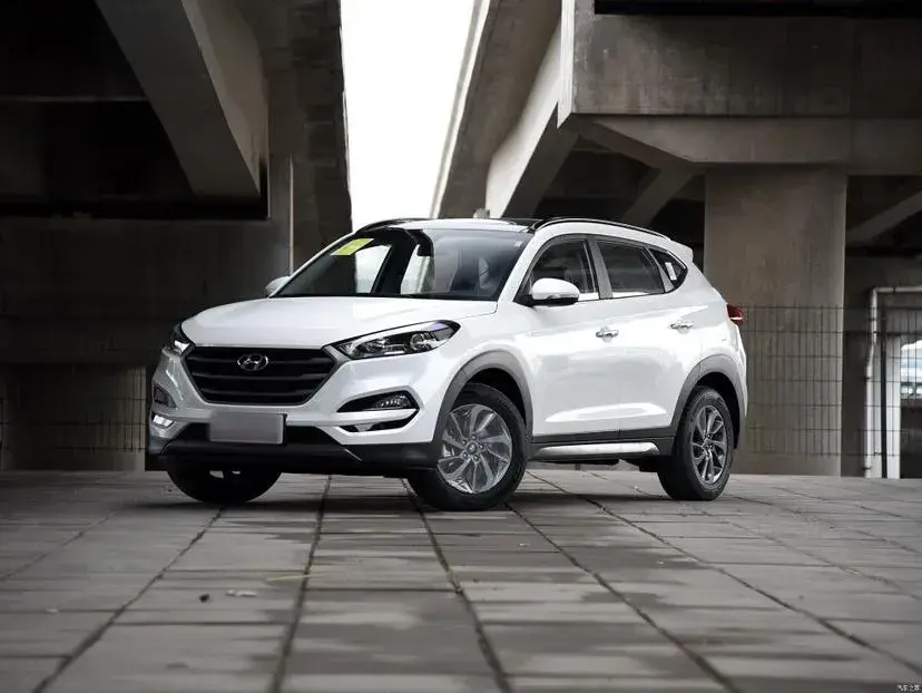 2015 Hyundai Tucson 1.6T 177HP L4 7DCT