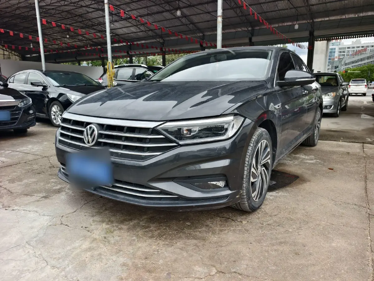2021 Volkswagen Sagitar 1.4T 150HP L4 7DCT