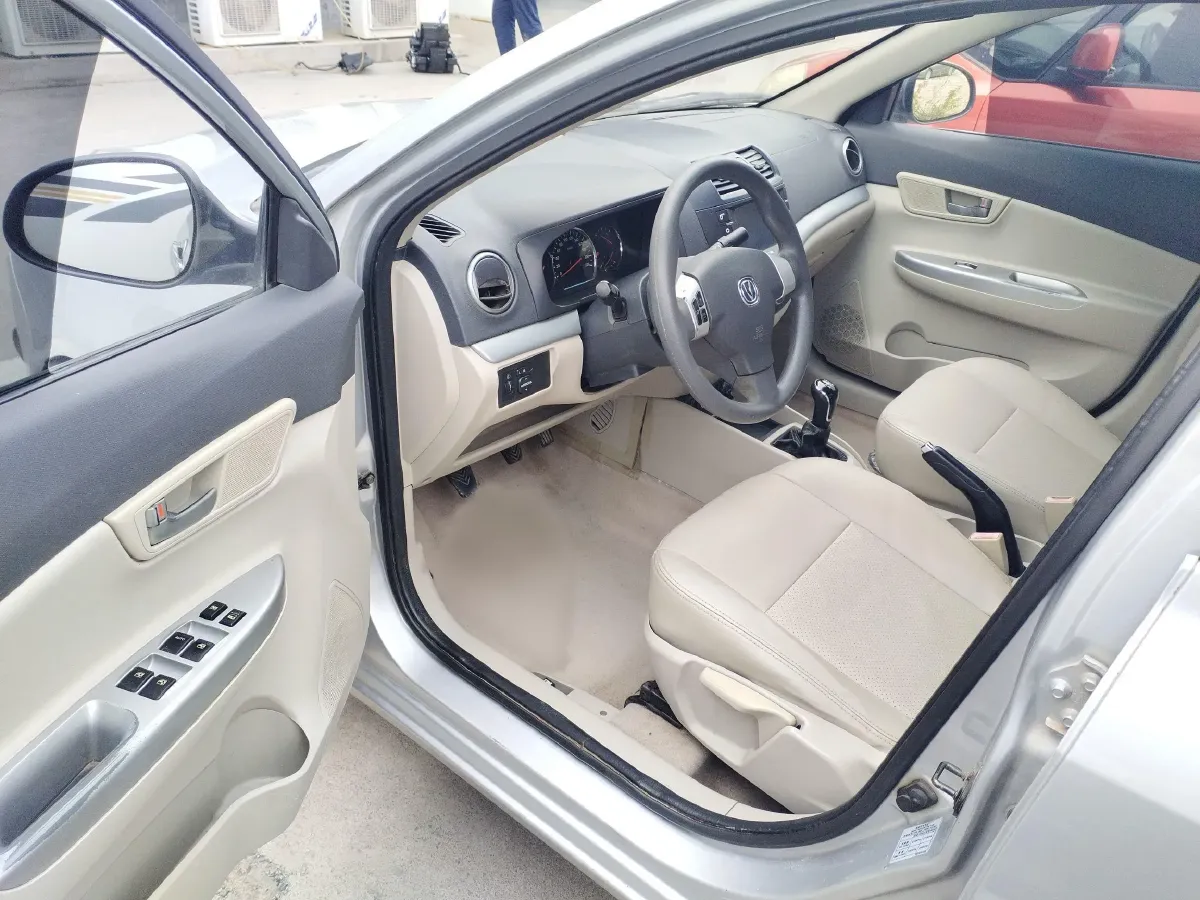 2012 ChangAn Alsvin V5 1.5L 114HP L4 5MT,autocango,china used car exporter,china ev exporter,chinese used car exporter,chinese used ev exporter