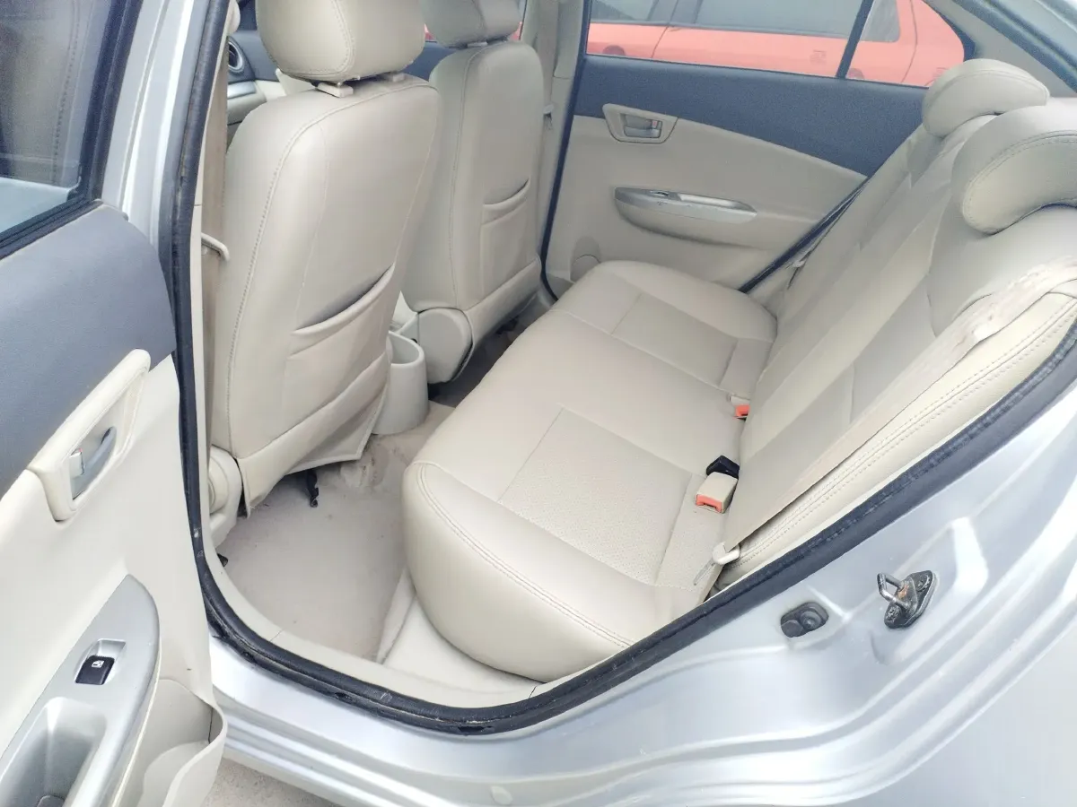 2012 ChangAn Alsvin V5 1.5L 114HP L4 5MT,autocango,china used car exporter,china ev exporter,chinese used car exporter,chinese used ev exporter