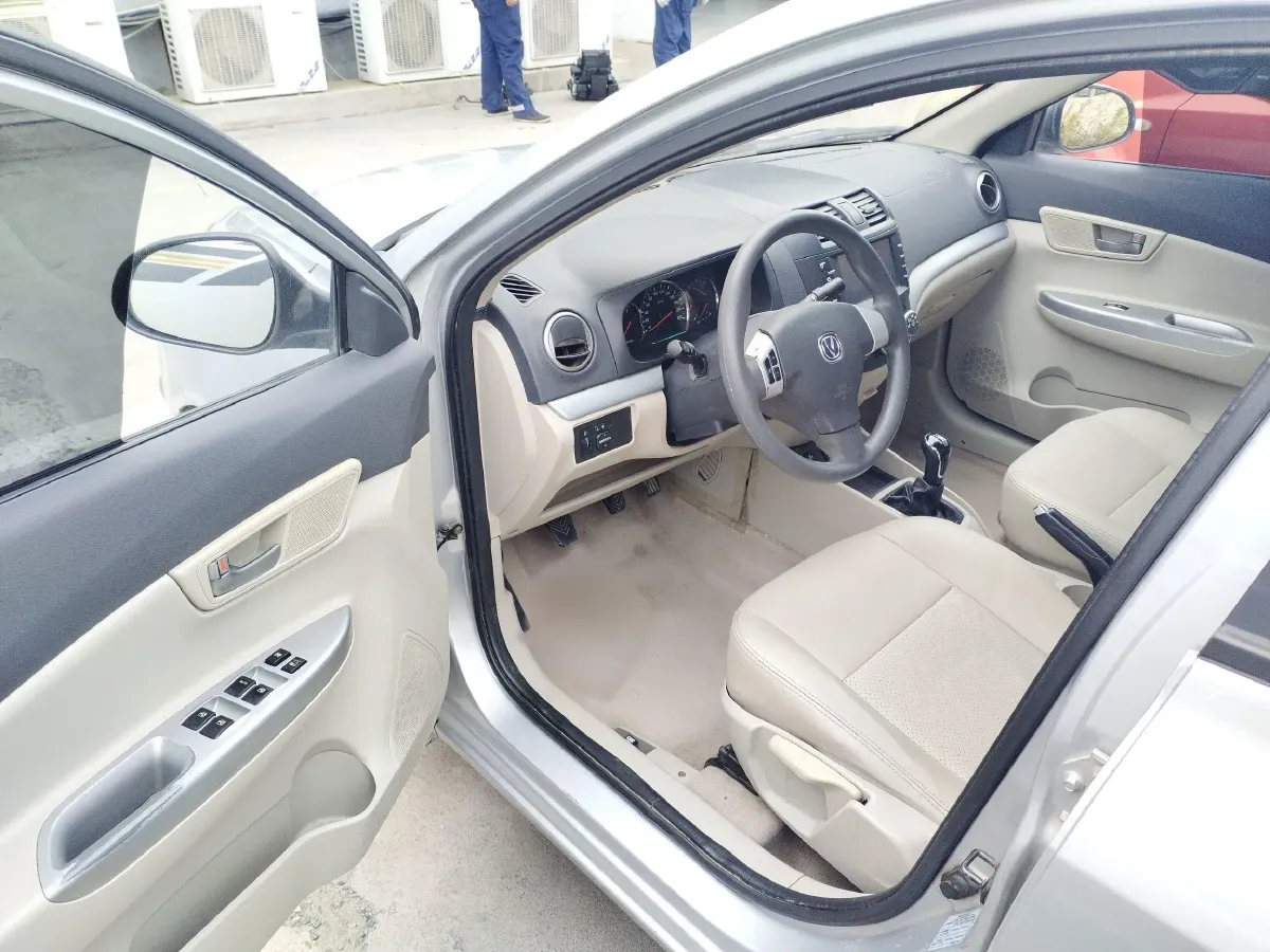 2012 ChangAn Alsvin V5 1.5L 114HP L4 5MT,autocango,china used car exporter,china ev exporter,chinese used car exporter,chinese used ev exporter