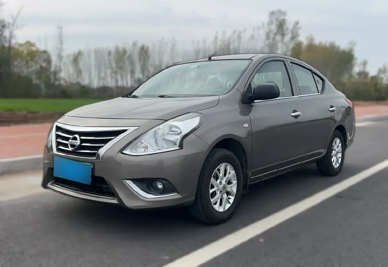2015 Nissan Sunny 1.5L 112HP L4 CVT