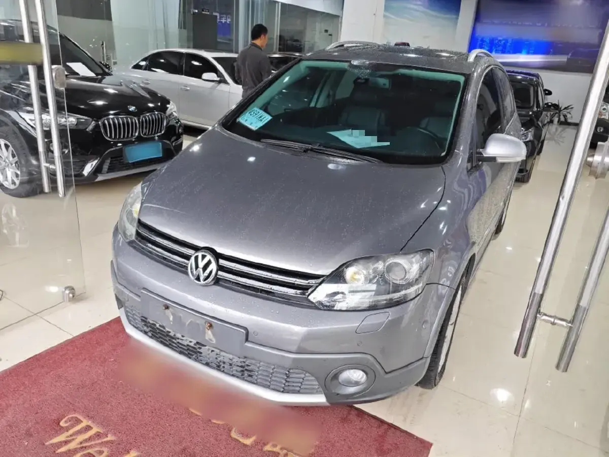 2011 Volkswagen Golf 1.4T 160HP L4 7DCT