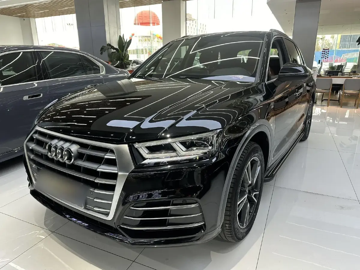 2018 Audi Q5L 2.0T 252HP L4 7DCT