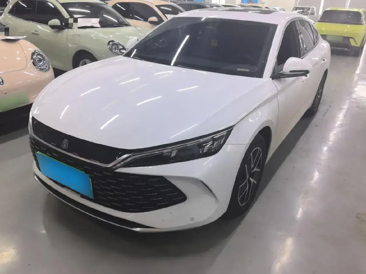 2024 BYD QinL 1.5L 101HP L4 E-CVT PHEV 15.87KWH