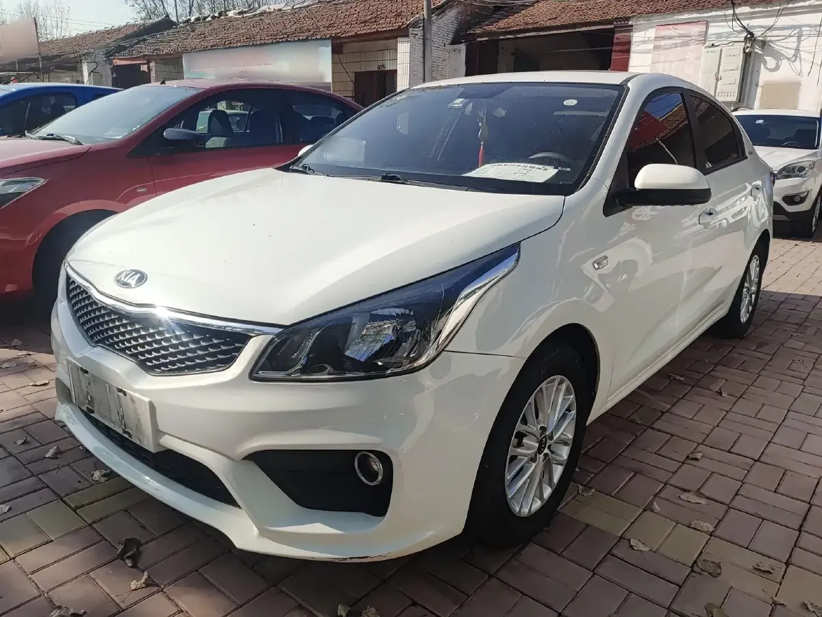 2017 Kia K2 1.4L 100HP L4 6MT
