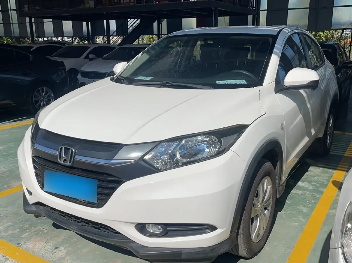 2015 Honda Vezel 1.8L 136HP L4 CVT