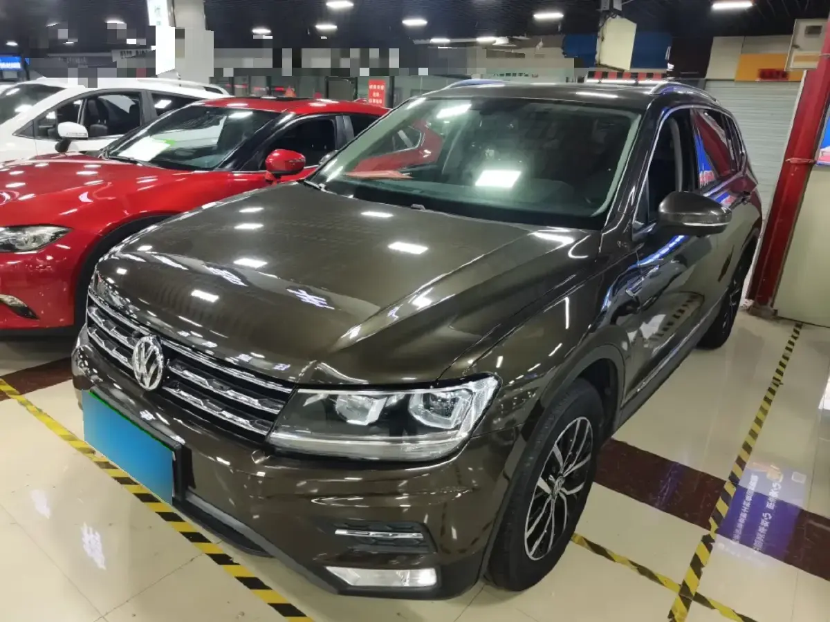 2017 Volkswagen Tiguan L 1.8T 180HP L4 7DCT