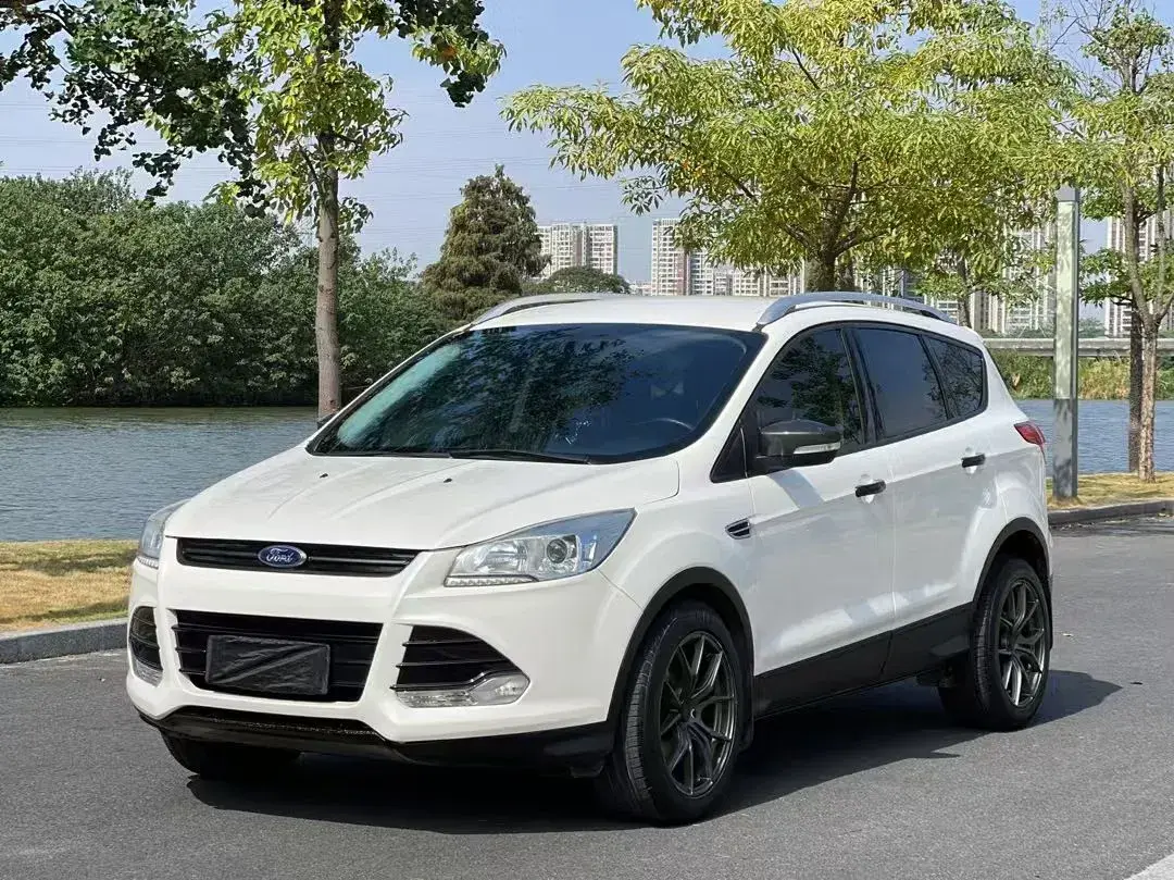 2015 Ford Kuga 1.5T 181HP L4 6AT