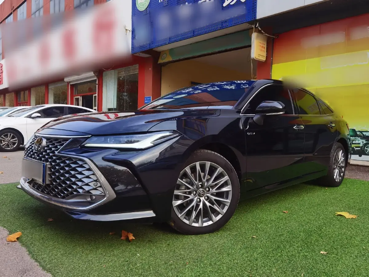 2024 Toyota Avalon 2.5L 185HP L4 E-CVT Hybrid
