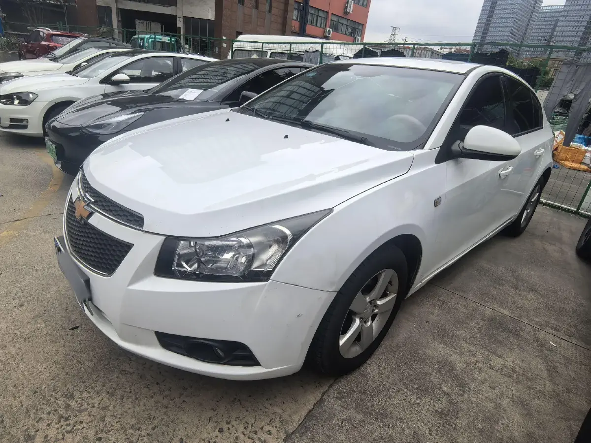 2013 Chevrolet Cruze 1.6L 121HP L4 6AT