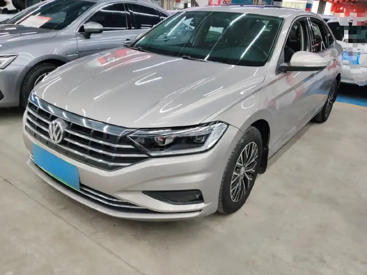 2019 Volkswagen Sagitar 1.2T 116HP L4 7DCT