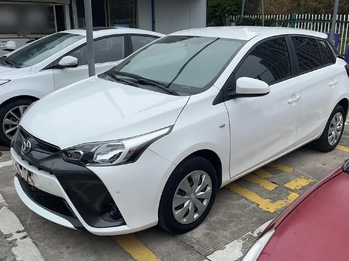 2016 Toyota Yaris L 1.5L 107HP L4 CVT