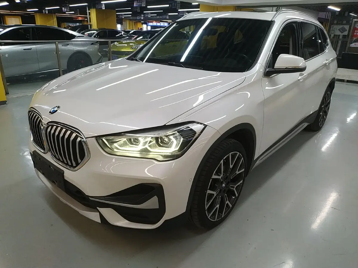 2020 BMW X1 2.0T 192HP L4 8AT