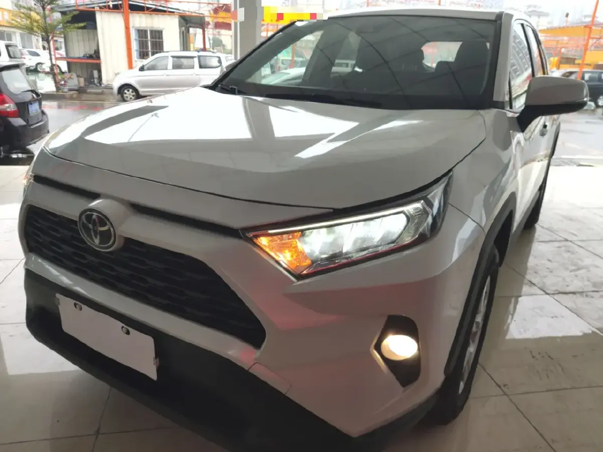 2021 Toyota RAV4 2.0L 171HP L4 CVT