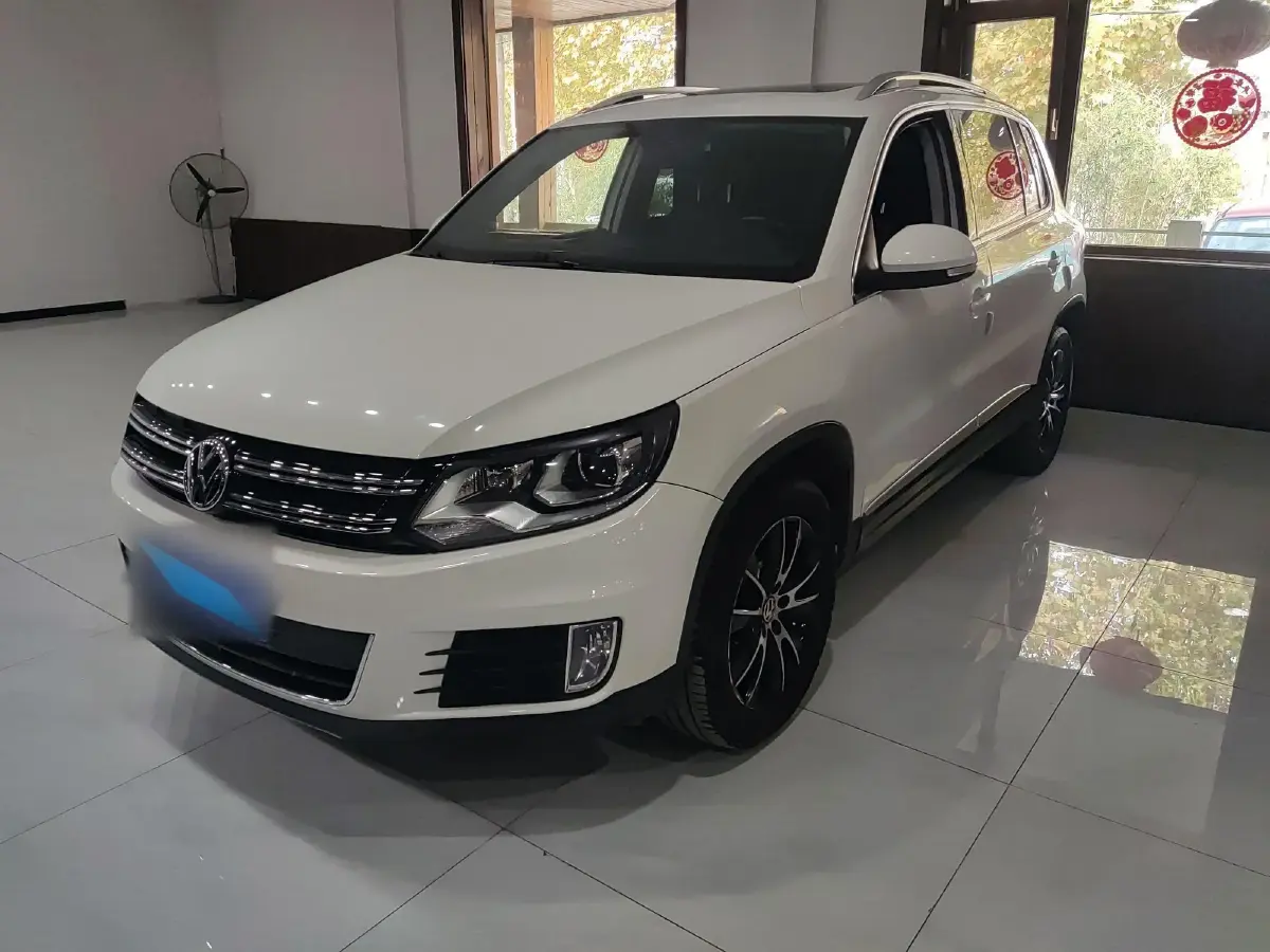 2015 Volkswagen Tiguan 1.8T 160HP L4 6AT