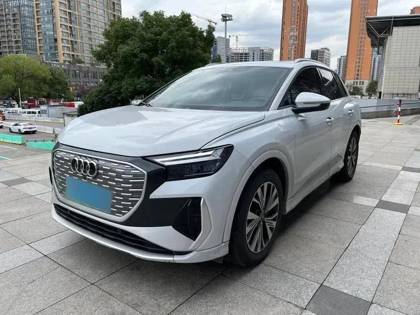 2022 Audi Q4 e-tron BEV 84.8KWH