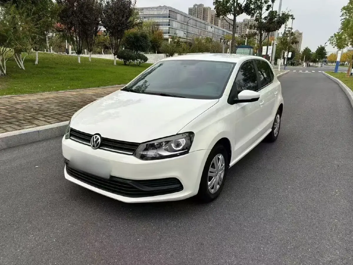 2016 Volkswagen Polo 1.4L 90HP L4 5MT
