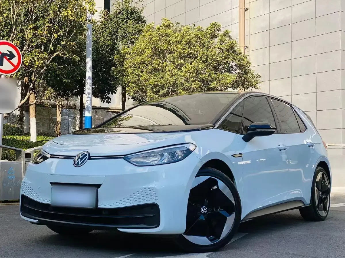 2023 Volkswagen ID.3 BEV 52.8KWH