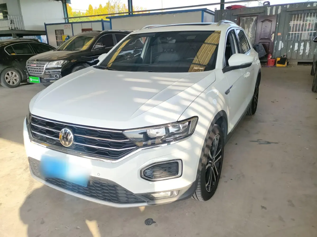 2021 Volkswagen T-Roc 1.4T 150HP L4 7DCT