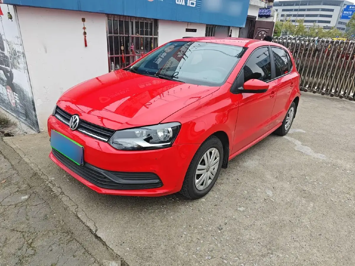 2016 Volkswagen Polo 1.4L 90HP L4 6AT
