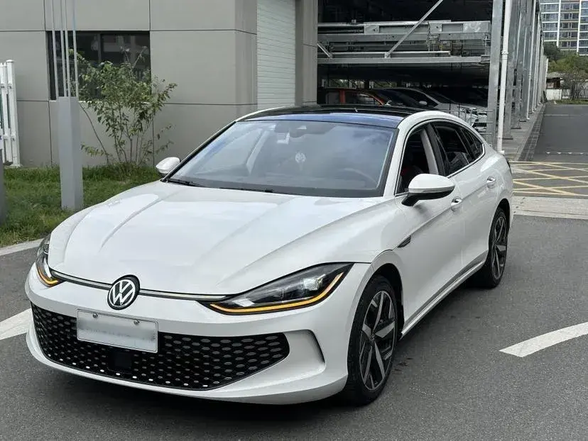 2025 Volkswagen Lamando 1.4T 150HP L4 7DCT