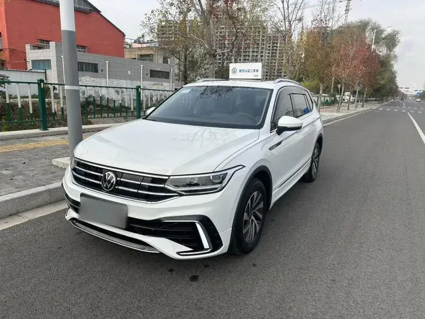 2023 Volkswagen Tiguan L 1.4T 150HP L4 6DCT PHEV 13KWH