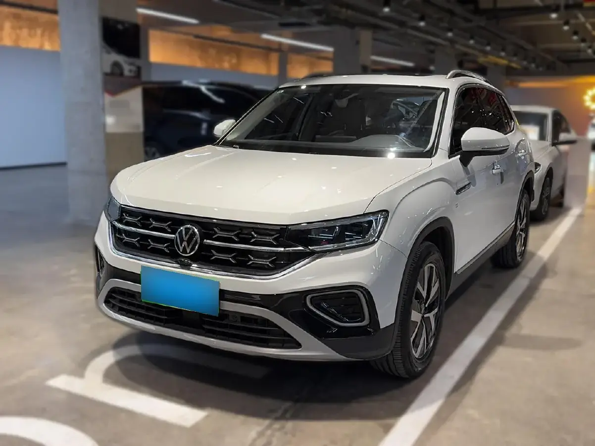 2023 Volkswagen Tayron 2.0T 186HP L4 7DCT