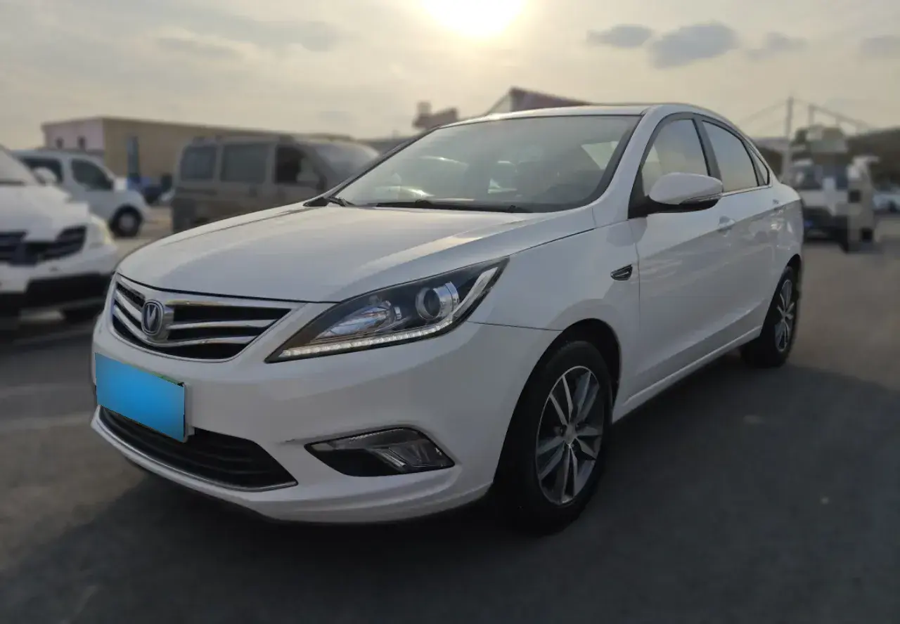 2016 ChangAn Eado 1.6L 125HP L4 5MT