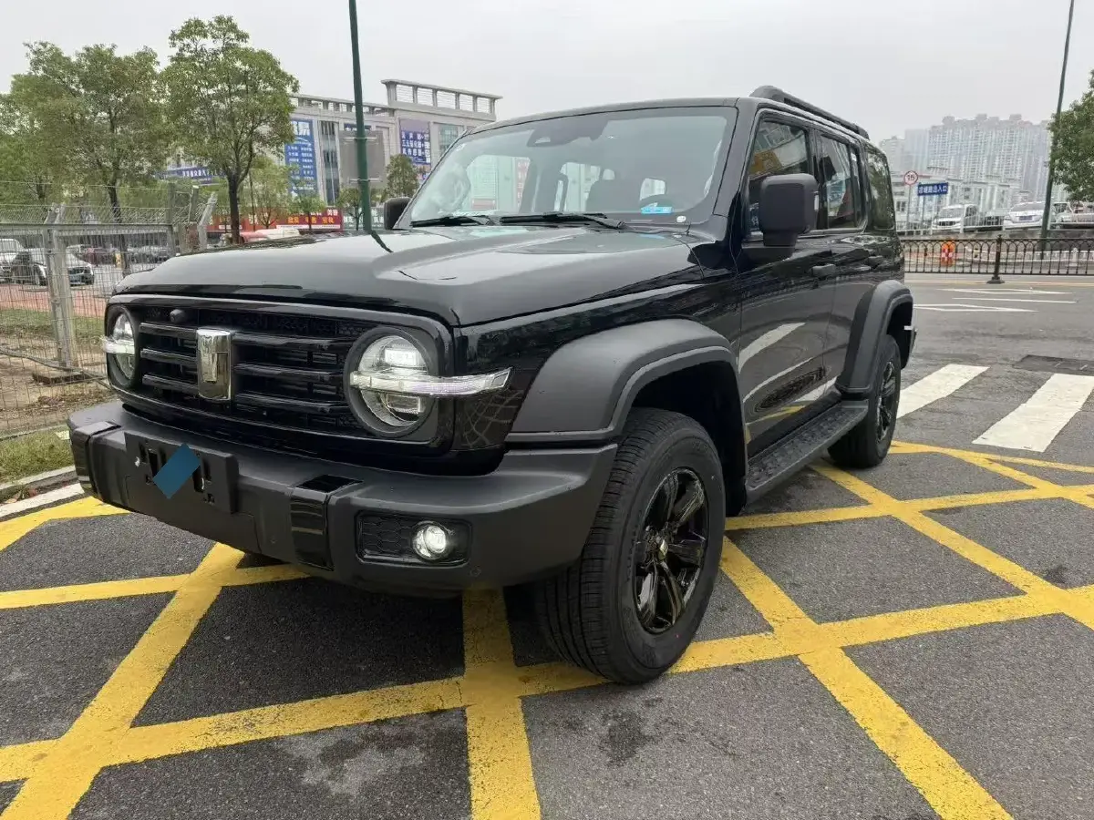 2024 Tank 300 2.0T 227HP L4 8AT