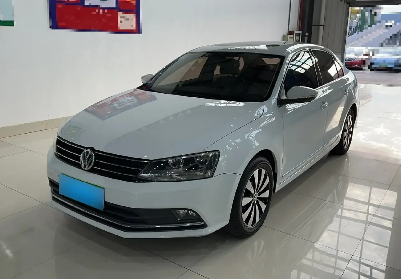 2018 Volkswagen Sagitar 1.2T 110HP L4 7DCT