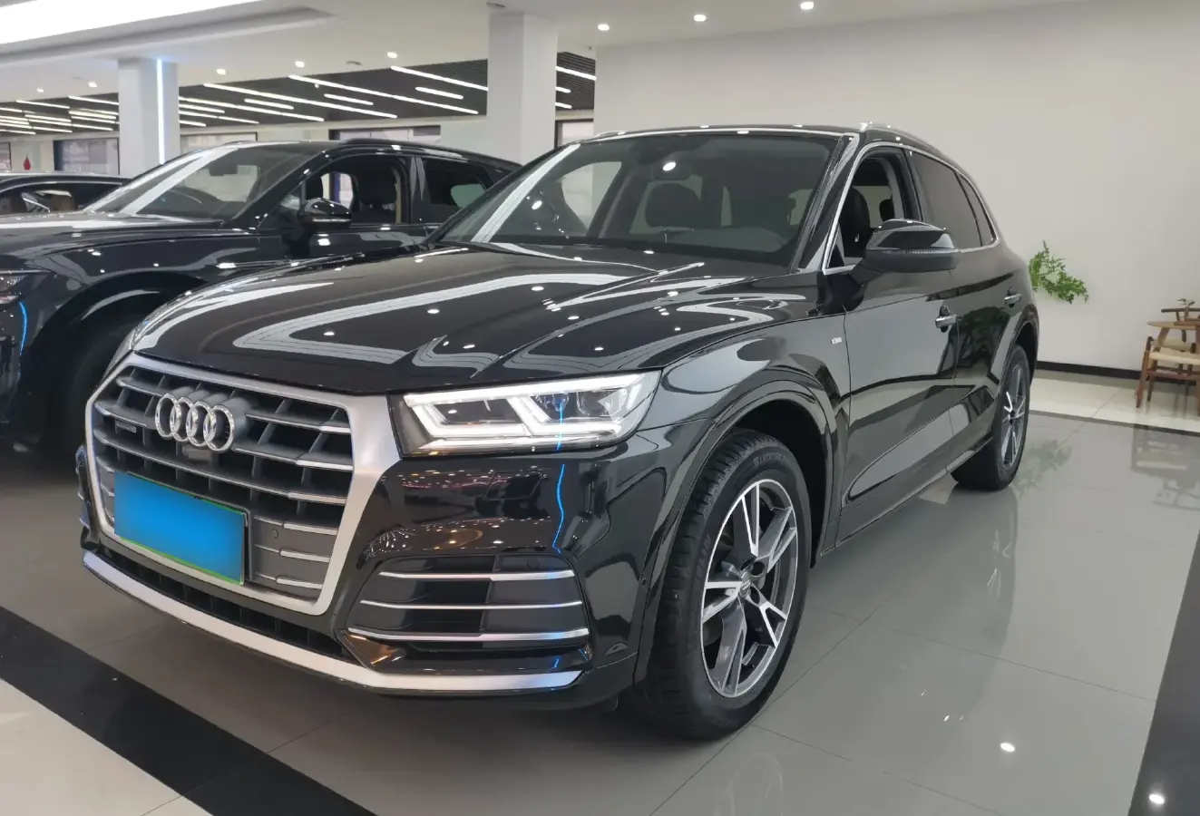 2020 Audi Q5L 2.0T 252HP L4 7DCT