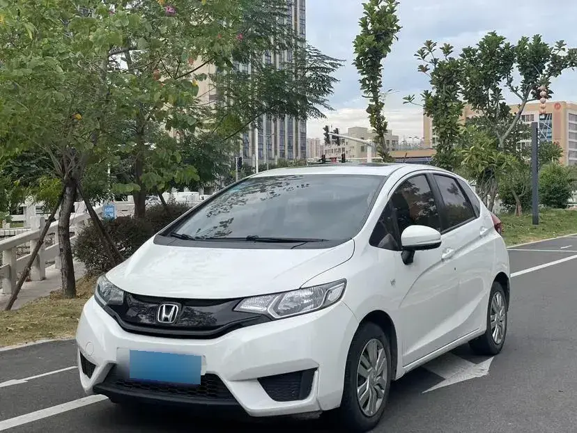 2016 Honda Fit 1.5L 131HP L4 CVT