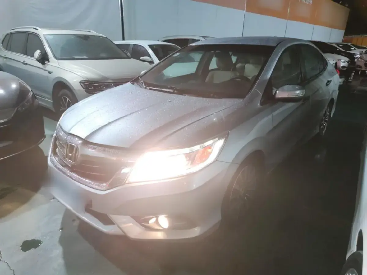 2013 Honda Crider 1.8L 139HP L4 5AT