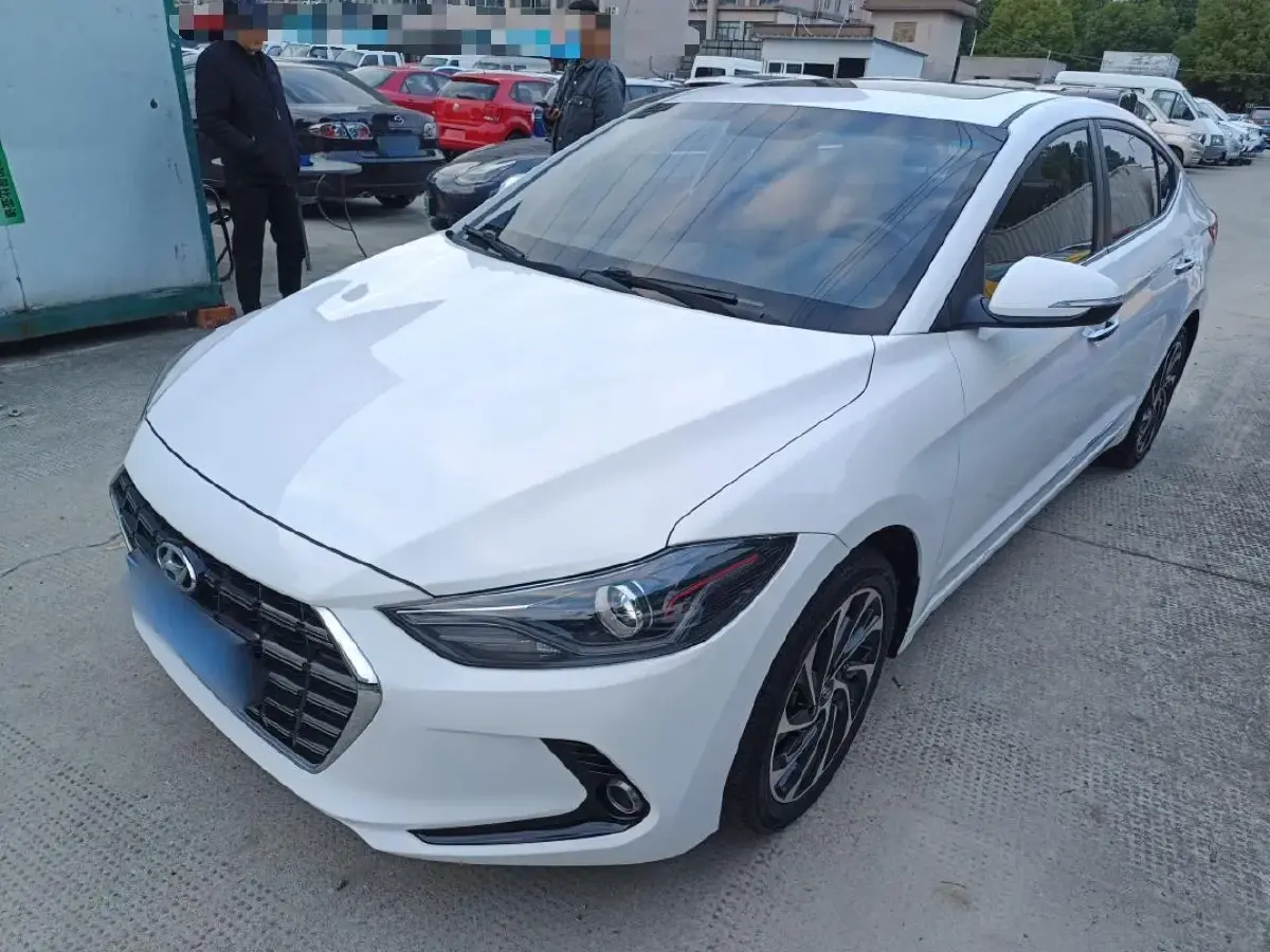 2019 Hyundai Elantra 1.5L 115HP L4 CVT