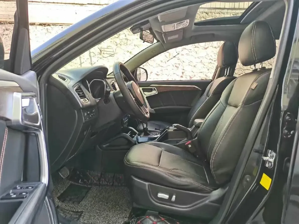 2014 Geely HaoQing SUV 2.4L 162HP L4 6AT,autocango,china used car exporter,china ev exporter,chinese used car exporter,chinese used ev exporter