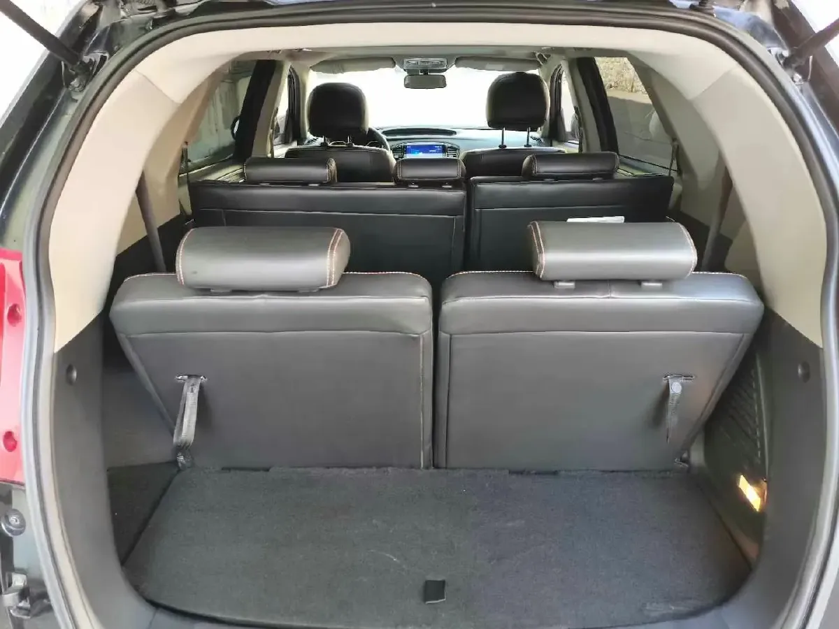 2014 Geely HaoQing SUV 2.4L 162HP L4 6AT,autocango,china used car exporter,china ev exporter,chinese used car exporter,chinese used ev exporter