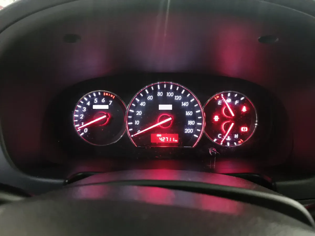 2015 ChangAn Alsvin V3 1.4L 101HP L4 5MT,autocango,china used car exporter,china ev exporter,chinese used car exporter,chinese used ev exporter