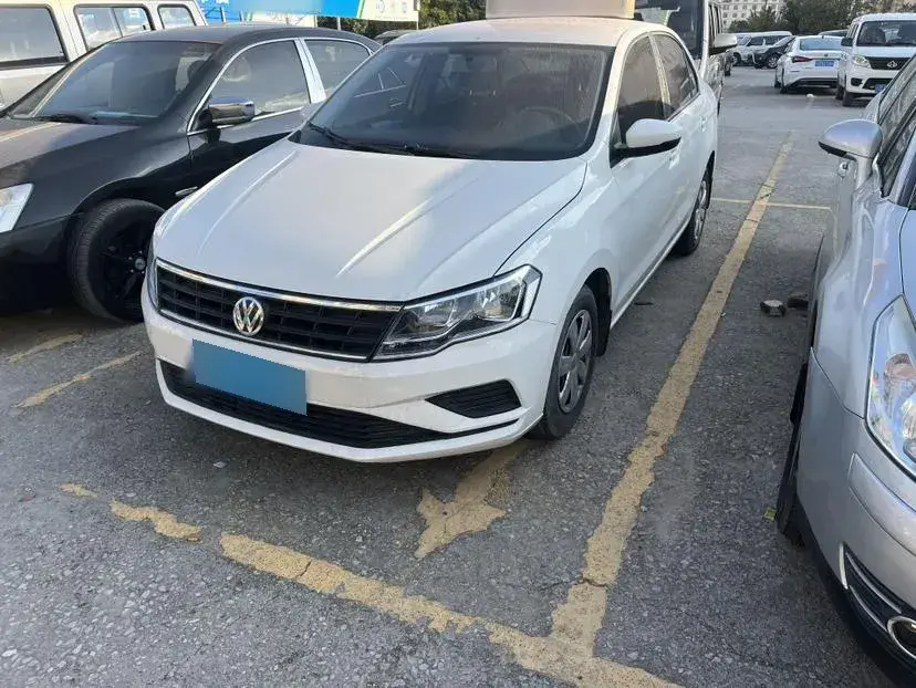 2017 Volkswagen Jetta 1.4L 90HP L4 5MT