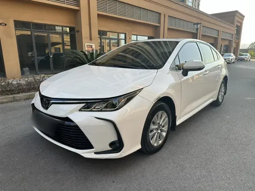 2019 Toyota Corolla 1.2T 116HP L4 CVT