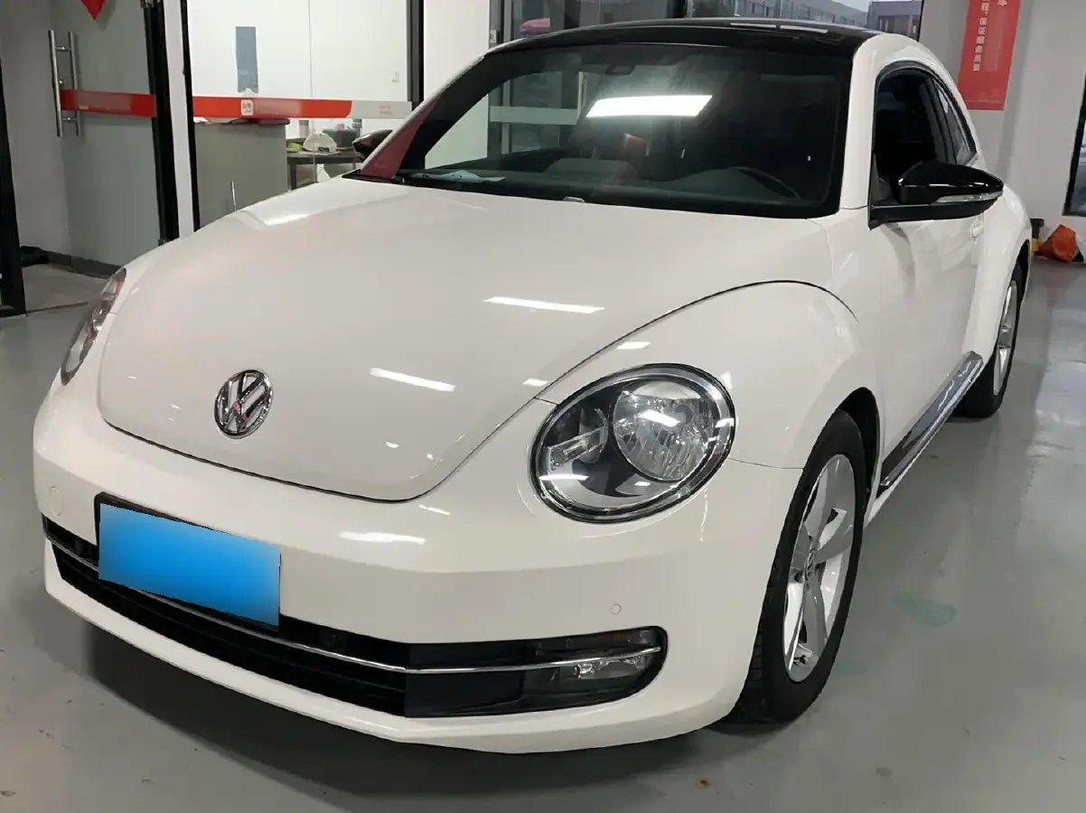 2013 Volkswagen Beetle 1.4T 160HP L4 7DCT