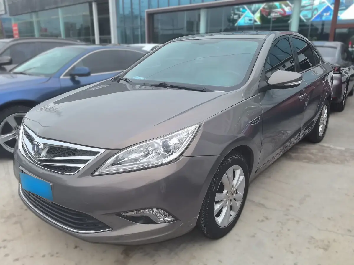 2014 ChangAn Eado 1.6L 125HP L4 5MT
