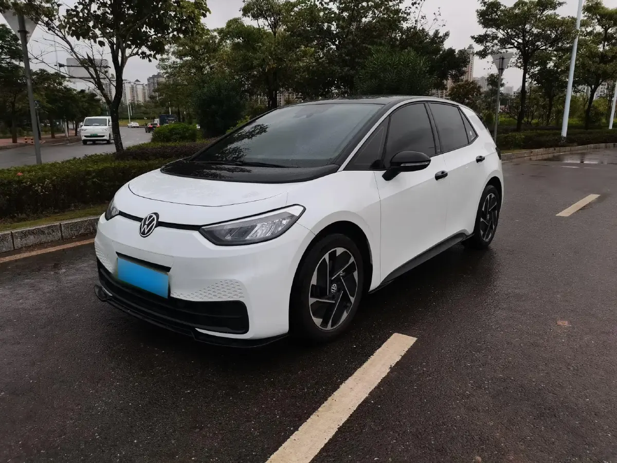 2024 Volkswagen ID.3 BEV 52.8KWH