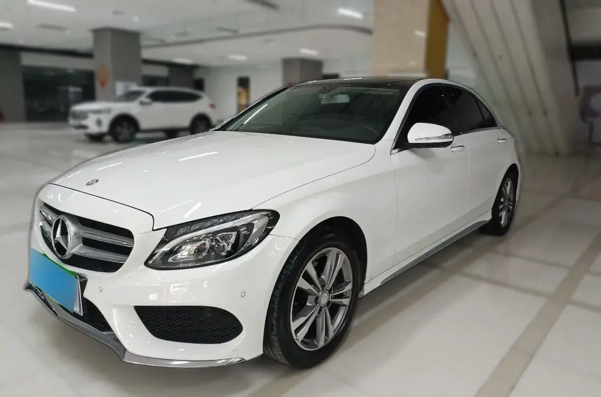 2017 Mercedes-Benz C Class 2.0T 184HP L4 7AT