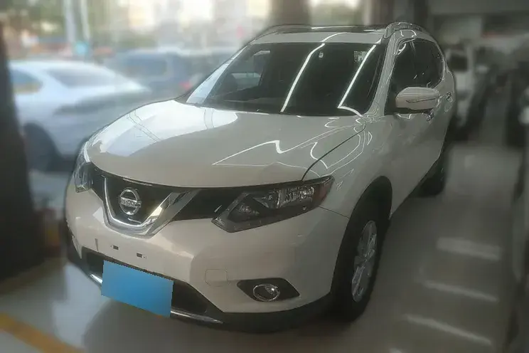 2014 Nissan X-Trail 2.5L 186HP L4 CVT