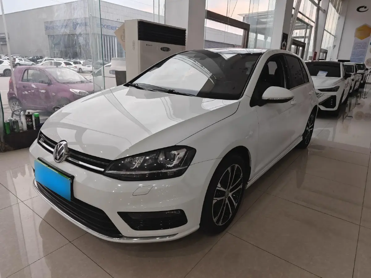 2017 Volkswagen Golf 1.4T 150HP L4 7DCT